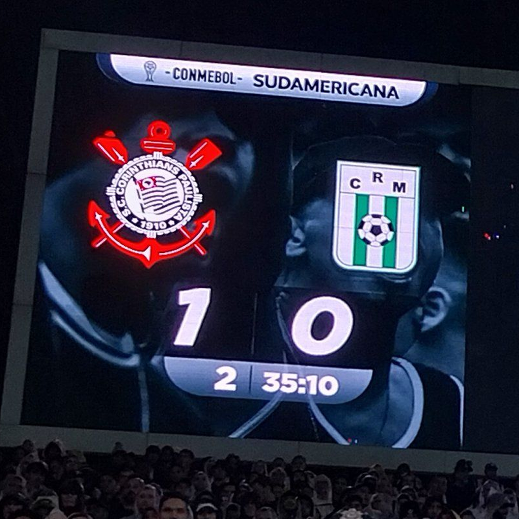Placar de Corinthians 1x0 Racing-URU